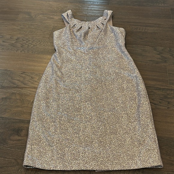 Jessica Howard Midi,metallic thread,sleeveless,scoop neck,slit back hem,zip back - Picture 14 of 14